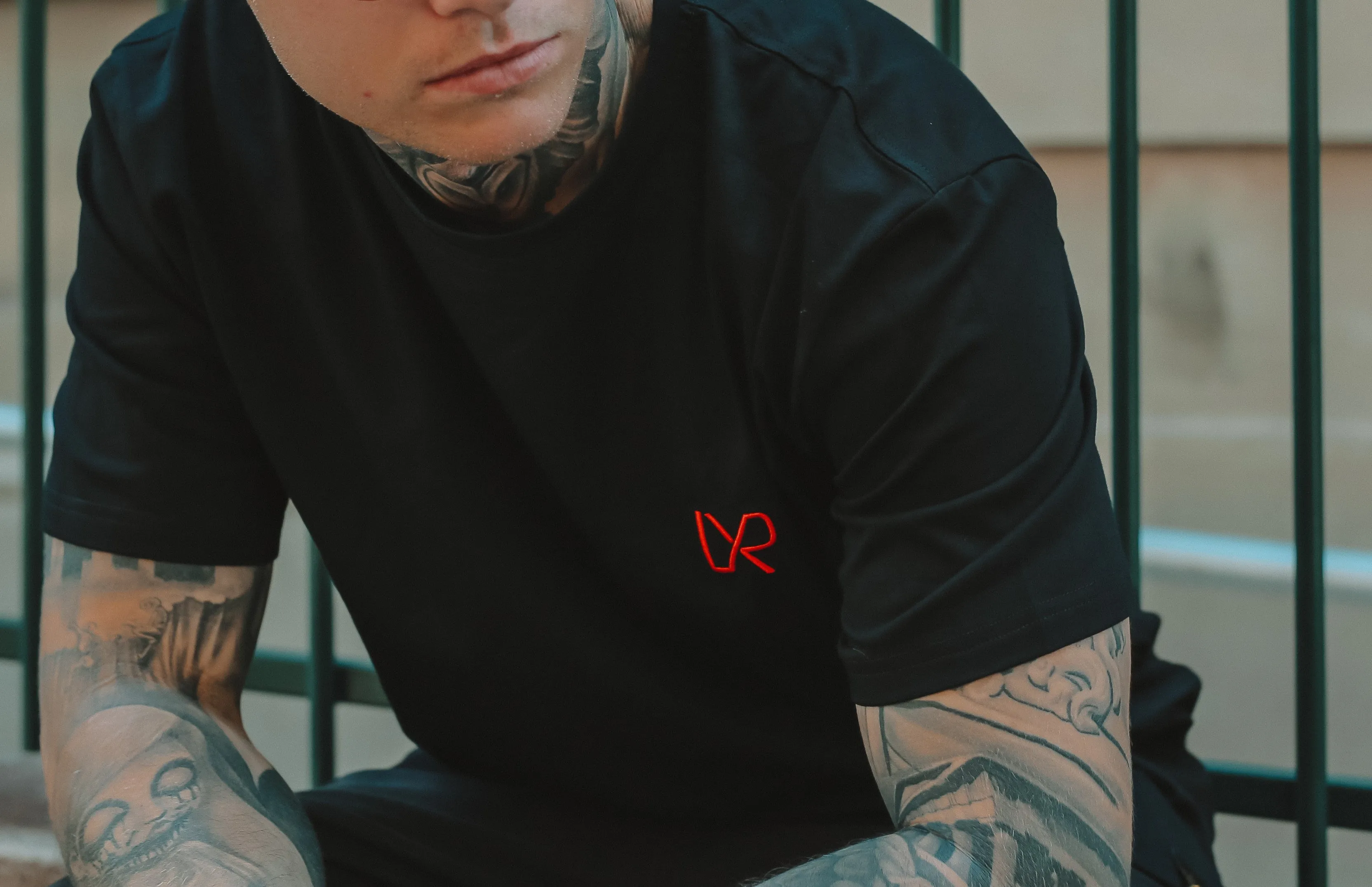 CALIBRE Tee V2 , Black (ONLY SIZE SMALL  LEFT)