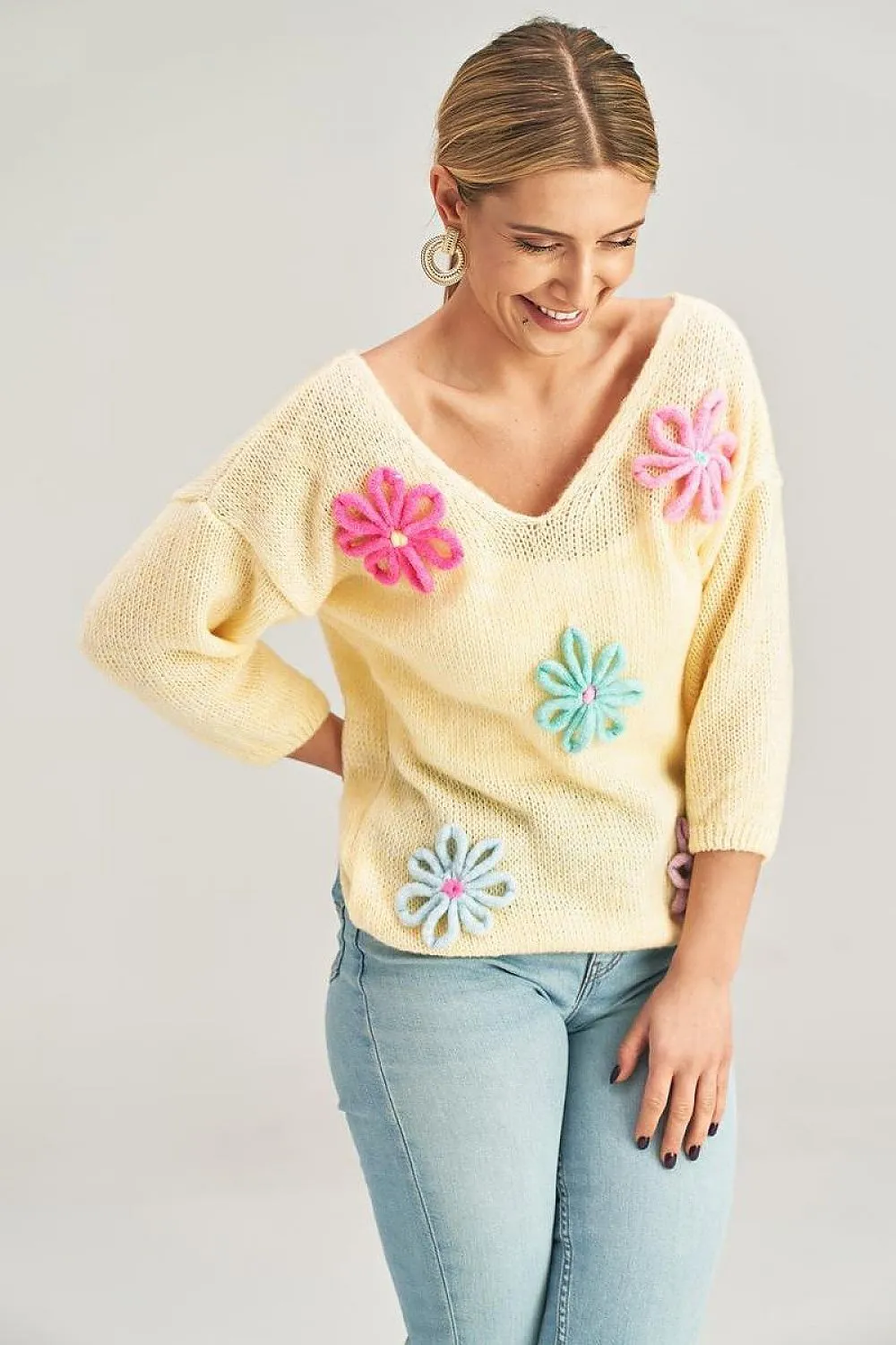 Women's Floral Knit Jumper with 3D Applique (One Size Fits All)